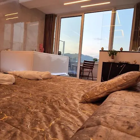 Imperial Apartment