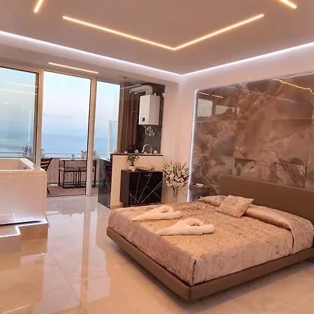 Imperial Apartment *