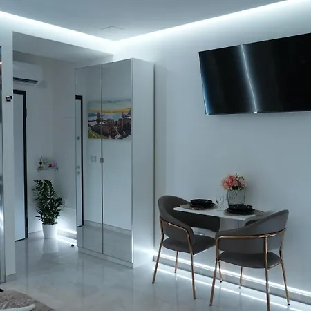 Imperial Apartment