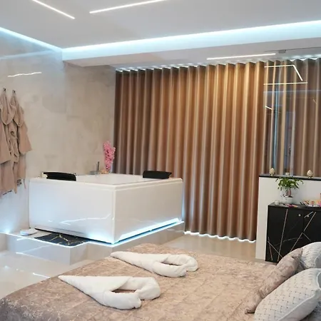 Imperial Apartment